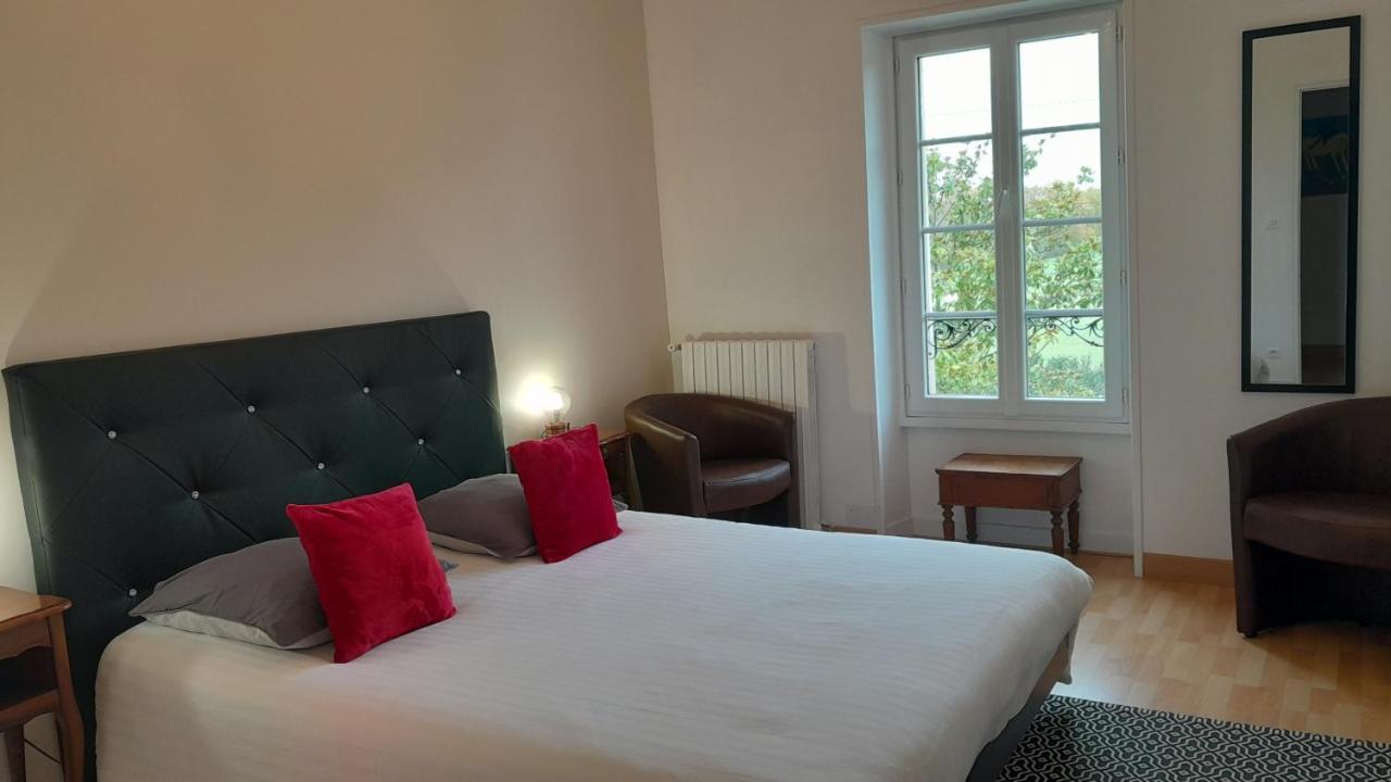 Domaine De Pelouaille - Chambre D'Hotes Сен-Жан-д'Анжели Экстерьер фото